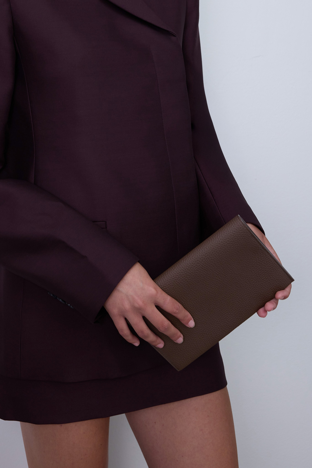 תמונת כל הלוק של ארנק נסיעות